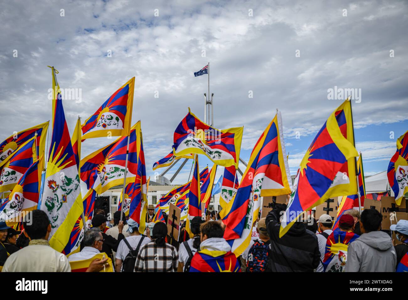 protesters-seen-waving-the-national-flags-of-tibet-during-the