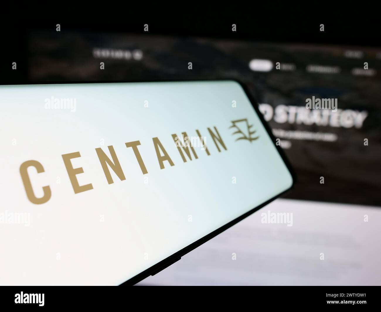 Centamin logo hi-res stock photography and images - Alamy