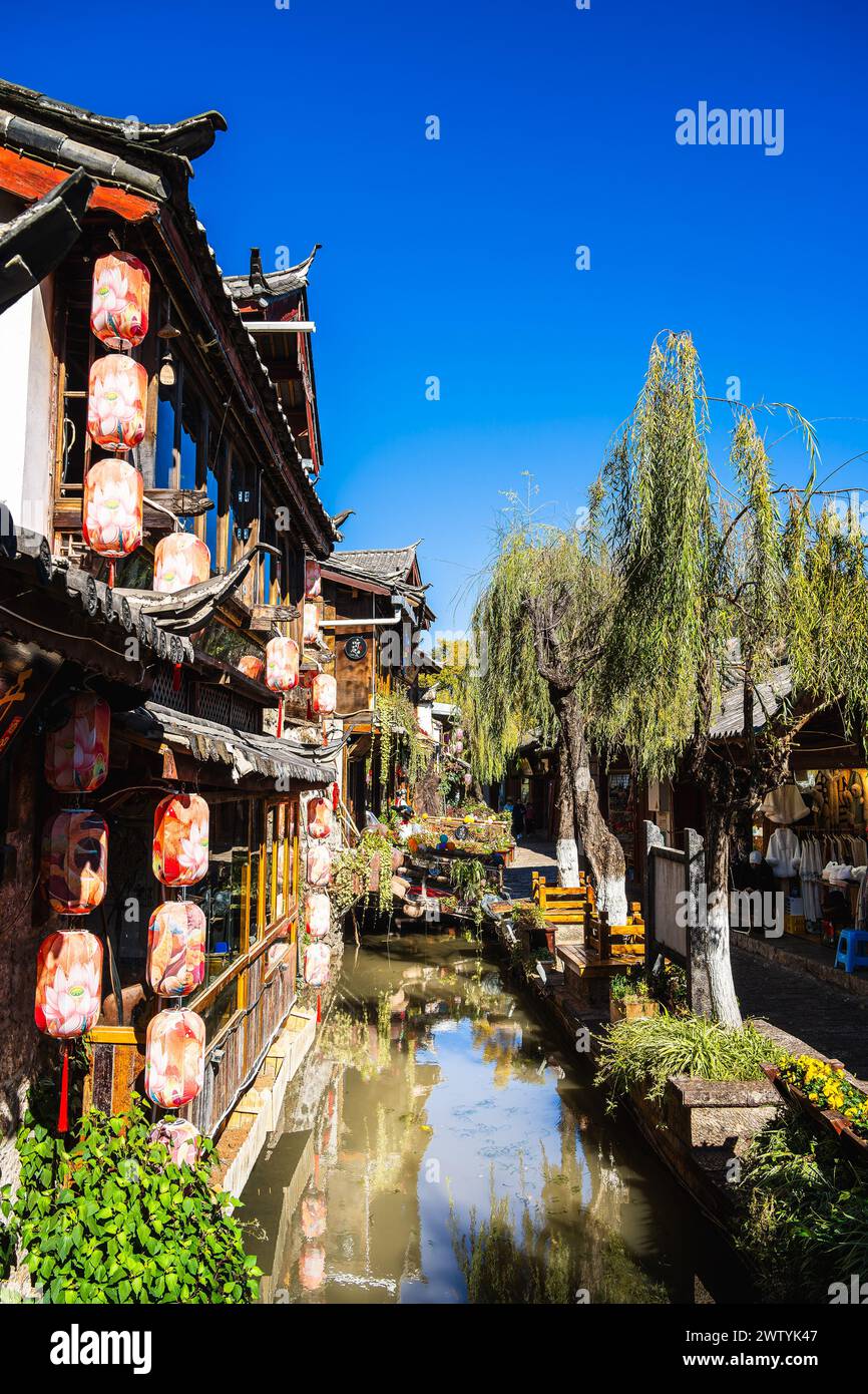 Lijiang old town night time hi-res stock photography and images - Alamy