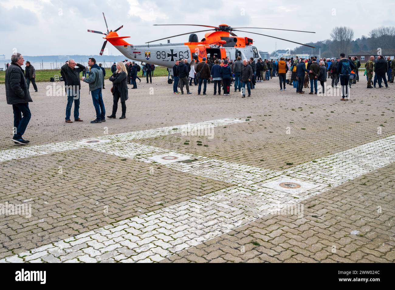 Kiel, 20.03.2024, Marinehubschrauber Sea King Mk41 besuchen Kiel und verabschieden sich auf dem MfG 5 Gelände zum 50. Jahrestag bevor sie mit 4 weiteren Sea King als Militärhilfe in die Ukraine gebracht werden. *** Kiel, 20 03 2024, Marine helicopters Sea King Mk41 visit Kiel and say goodbye at the MfG 5 site for the 50th anniversary before they are taken to Ukraine with 4 other Sea King as military aid Stock Photo