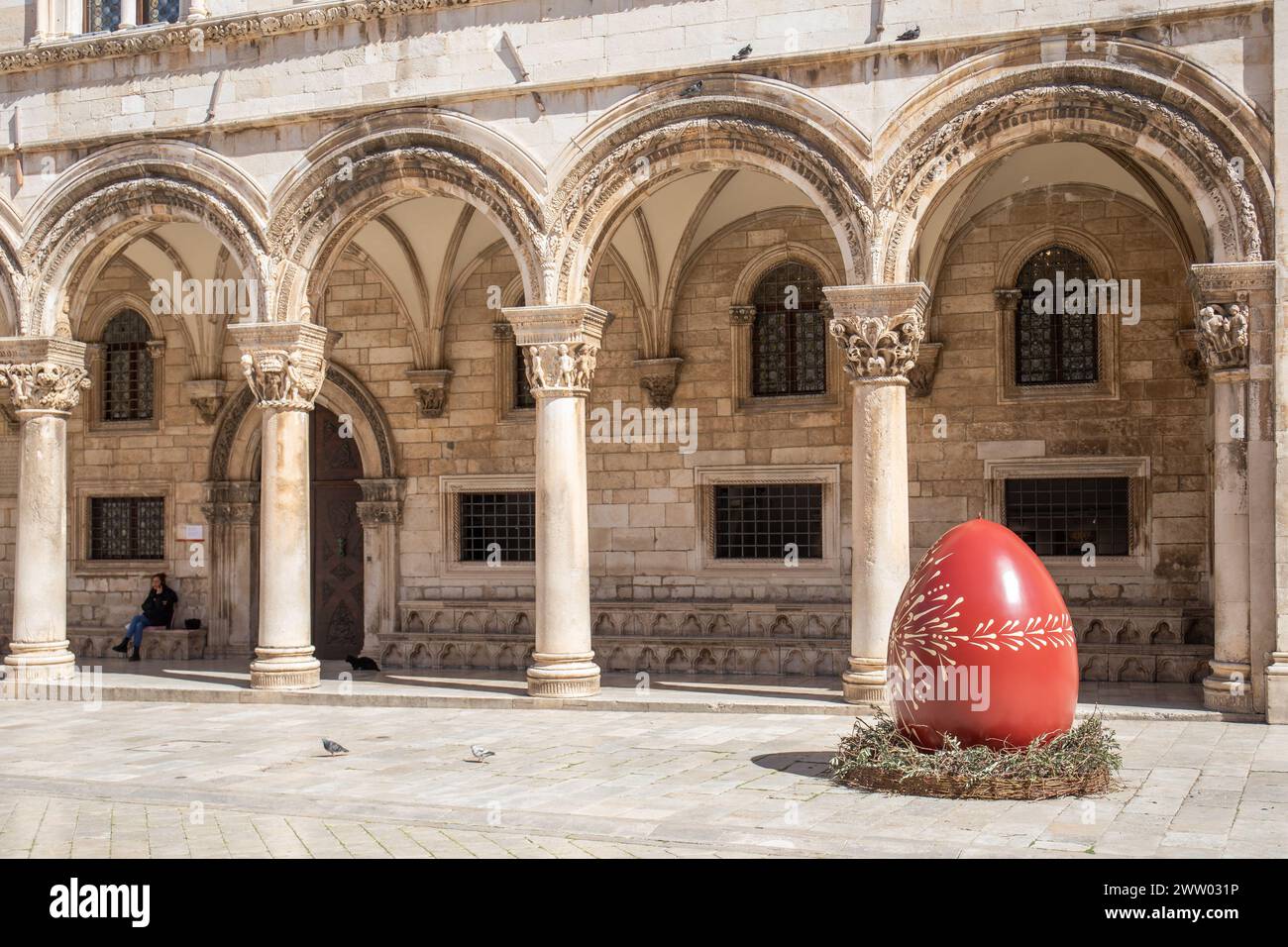Dubrovnik, Croatia. 20th Mar, 2024. Easter eggs places in the center of Dubrovnik, Croatia from the authors Ana Cucevic and Dubravka Tullio. The Easter eggs are replicas of traditional pengan eggs from the Dubrovnik region, which are drawn with melted wax, pictured on 20. March, 2024. Photo: Grgo Jelavic/PIXSELL Credit: Pixsell/Alamy Live News Stock Photo