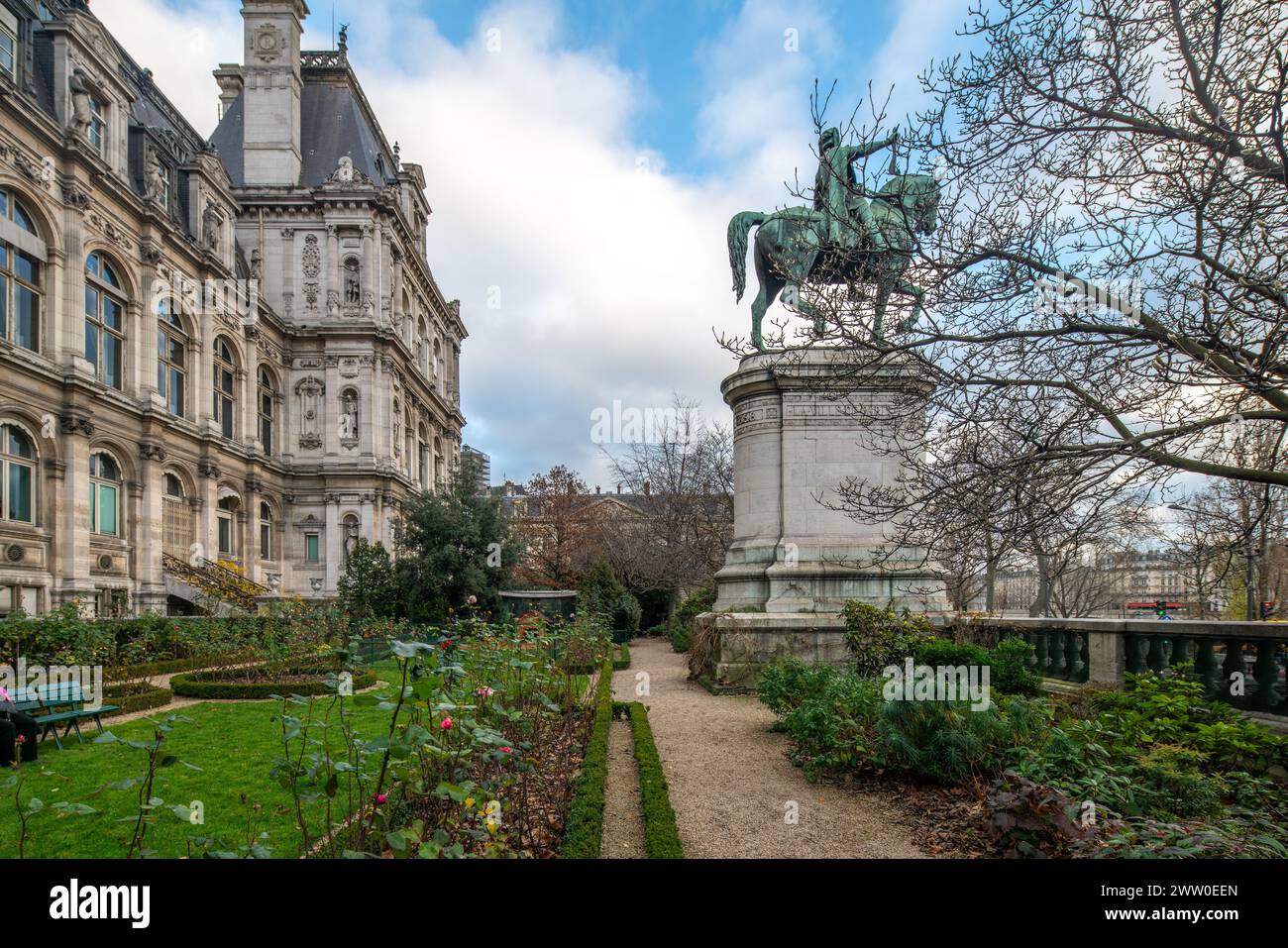 Statue of Etienne Marcel stands prominently at Jardin des Combattants de la Nueve, near Hotel de Ville. Stock Photo