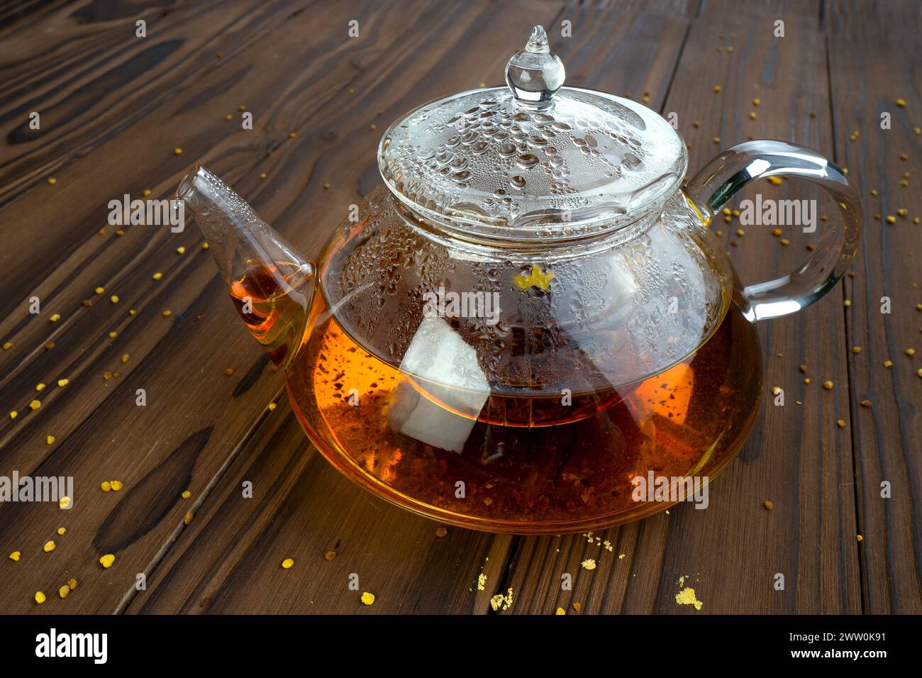 Traditional teapot on table hi-res stock photography and images - Alamy