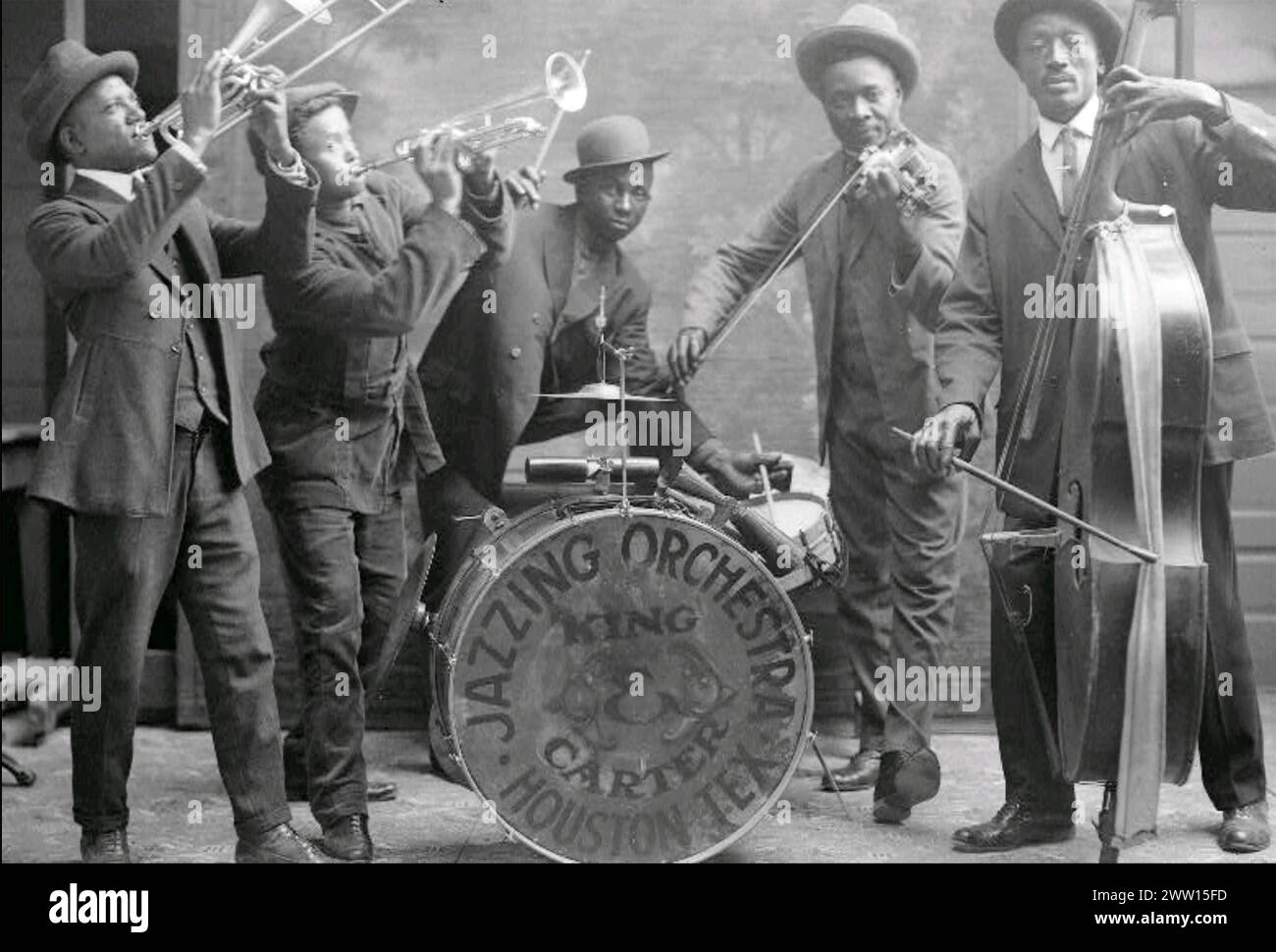 KING AND CARTER JAZZING ORCHESTRA in Houston, Texas, January 1921. Photo: Robert Runyon Stock Photo