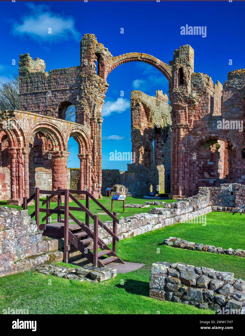 Medieval monasteries england hi-res stock photography and images - Alamy