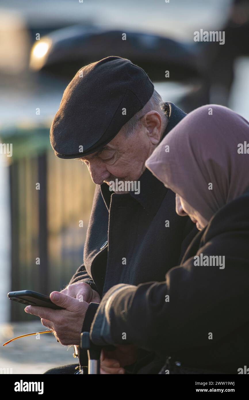 An elderly Turkish couple in Istanbul Stock Photo