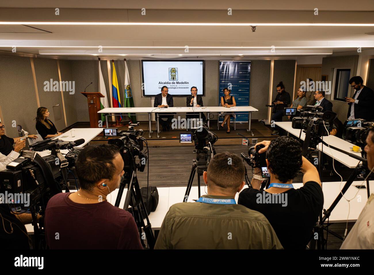 Medellin, Colombia. 20th Mar, 2024. Medellin's mayor Federico Gutierrez 'FICO' (C) holds a press conference with Roberto Carlos Vidal (L) president of Colombia's Peace Jurisdiction (JEP) in Medellin, Colombia on March 2020, 2024. Photo by: Juan J. Eraso/Long Visual Press Credit: Long Visual Press/Alamy Live News Stock Photo