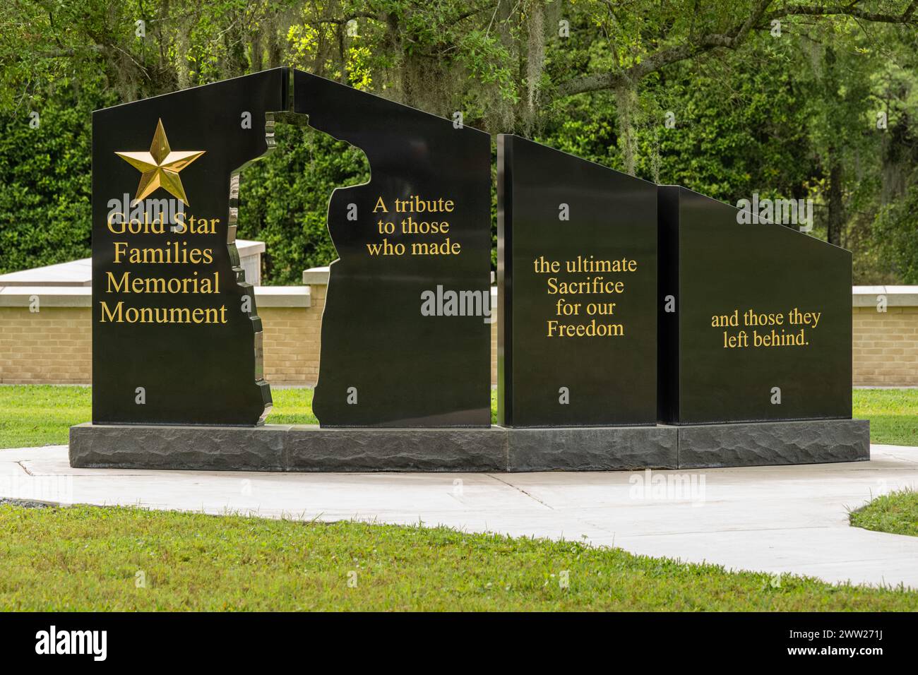 Gold Star Families Memorial Monument at Florida National Cemetery in Bushnell, Florida. (USA) Stock Photo
