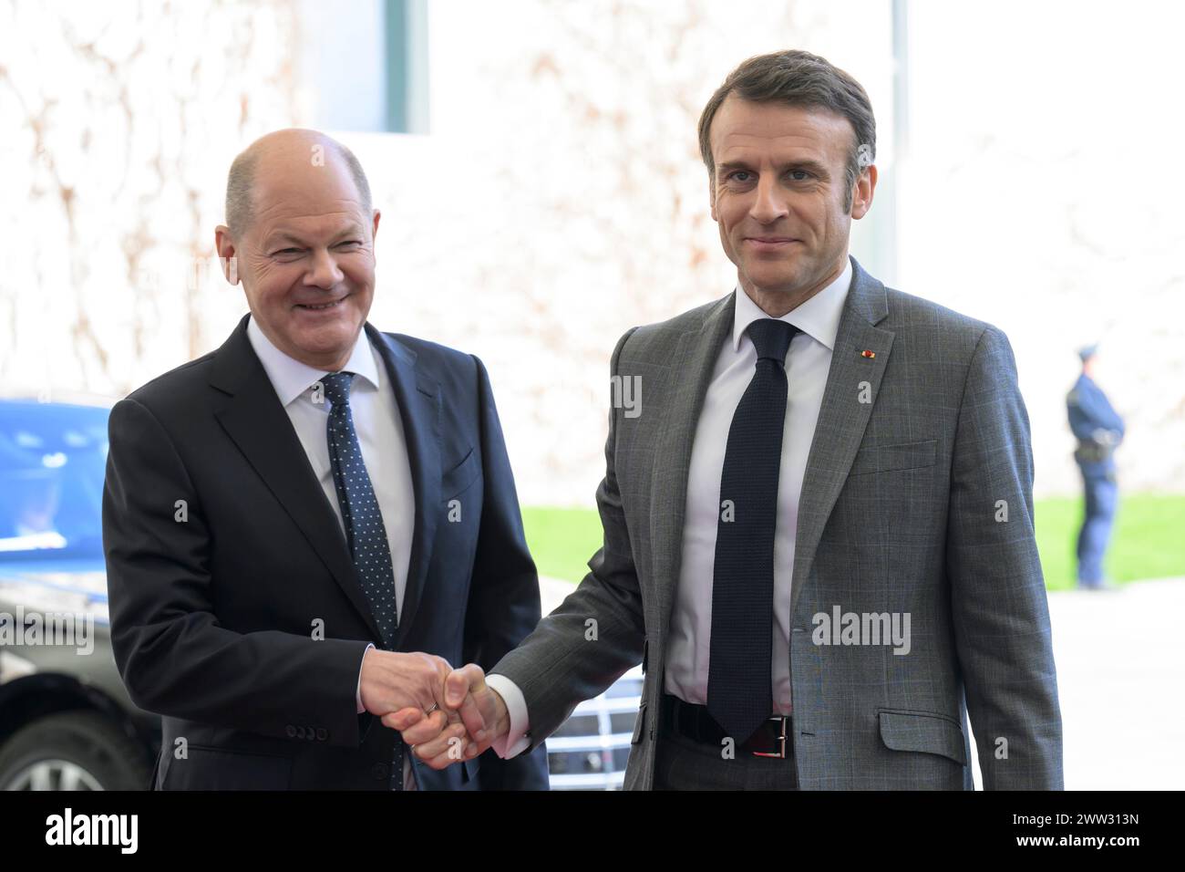 Begrue§ung des Staatspraesidenten der Franzoesischen Republik, Emmanuel Macron, durch Bundeskanzler Scholz,   Kanzleramt Berlin, 24.02. 2024, Foto: HM Stock Photo