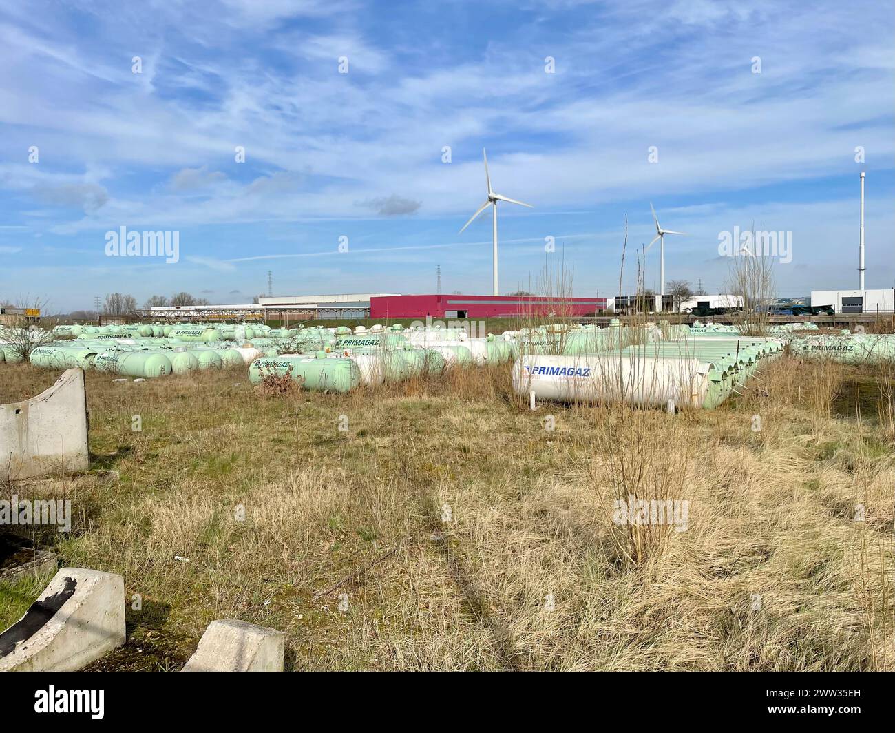 Fossil energy sources hi-res stock photography and images - Alamy