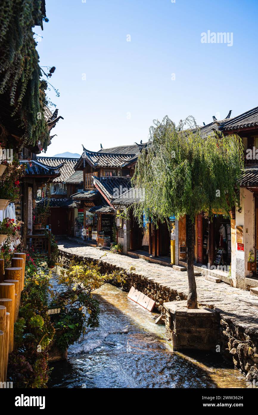 Lijiang old town night time hi-res stock photography and images - Alamy