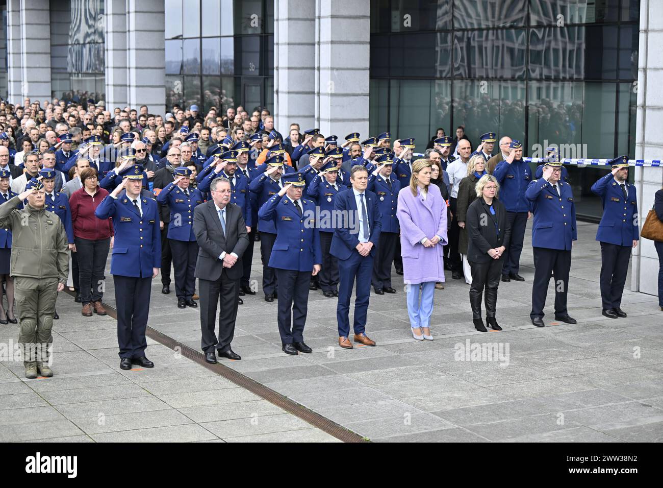 Brussels region Minister-President Rudi Vervoort, Minister of Justice Paul Van Tigchelt, Interior Minister Annelies Verlinden and several police pictured during a ceremony with a minute of silence for the policeman killed on Monday during a police operation in Lodelinsart, organised in the garden of the headquarters of the Federal Police, in Brussels, . On Monday a 36-year-old special forces agent was shot and killed during a house search in Lodelinsart, Charleroi. Two other policemen were injured, the suspect died later the same day. BELGA PHOTO ERIC LALMAND Stock Photo