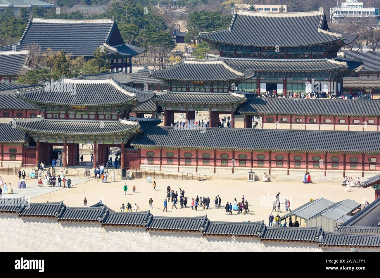 Seoul South Korea 21st Mar 2024 Tourists Are Visit Gyeongbokgung Seoul South Korea 21st Mar 2024 Tourists Are Visit Gyeongbokgung