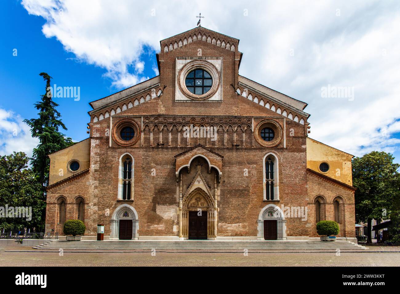 Facade, Cathedral of Santa Maria Annunziata, 13th century, Udine, most important historical city of Friuli, Italy, Udine, Friuli, Italy Stock Photo