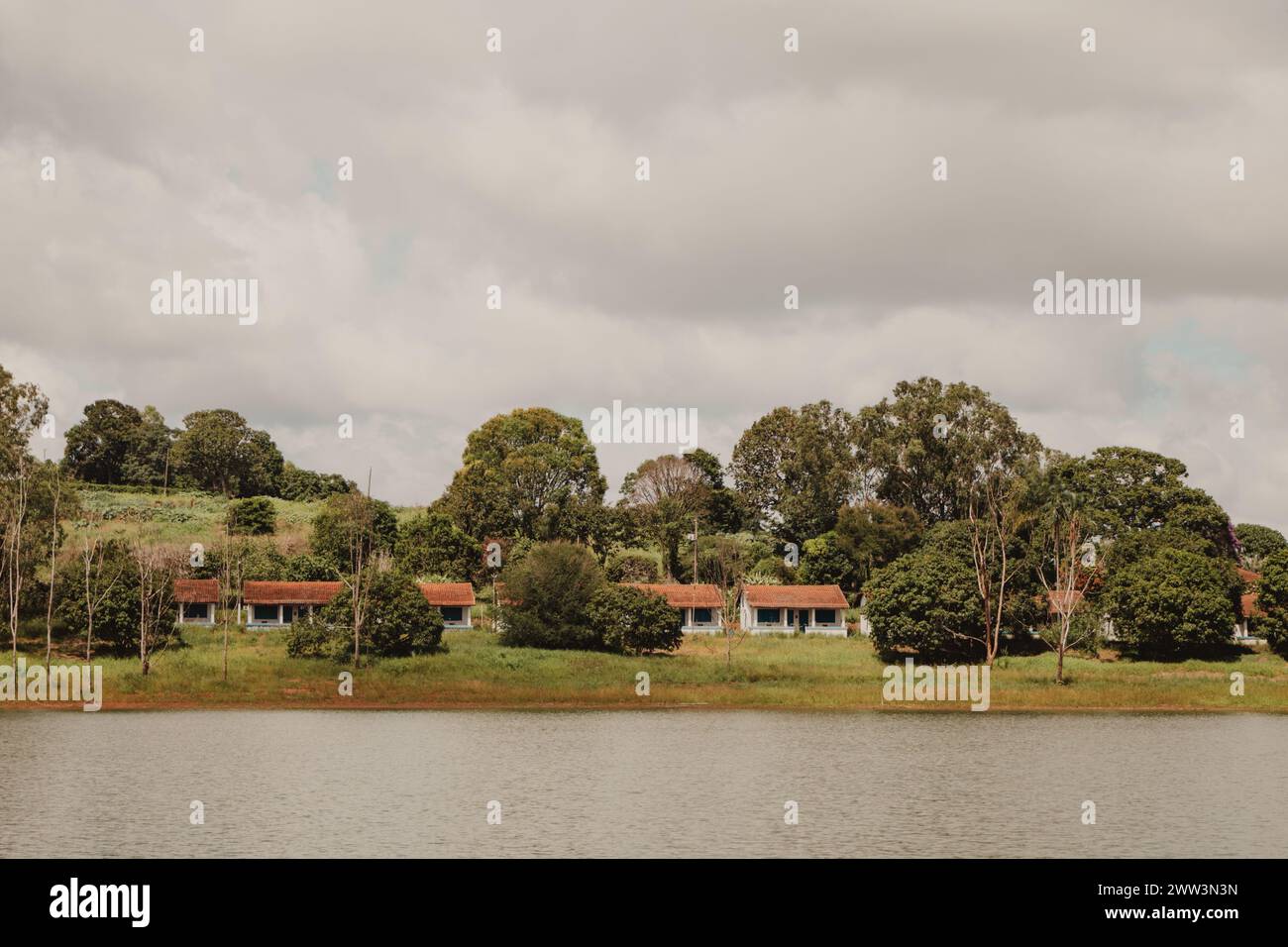 simple lake houses landscape view Stock Photo - Alamy