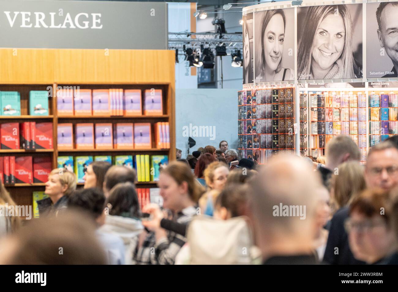 Leipziger Buchmesse 2024 Messegeschehen am Eröffnungstag Leipziger