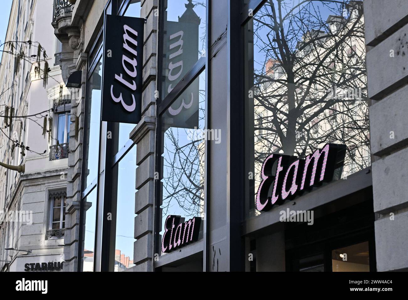 Lyon, France. 27th Jan, 2024. Etam Illustration of commercial signs and