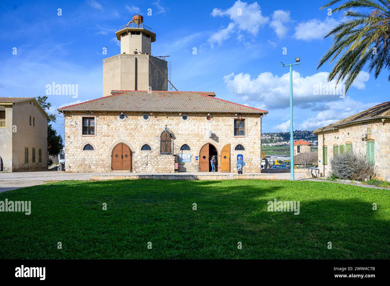 The Great Courtyard of Merhavia. Merhavia, the first Jewish settlement in the Jezreel Valley, In November 1910 did Jewish settlement at the site begin Stock Photo