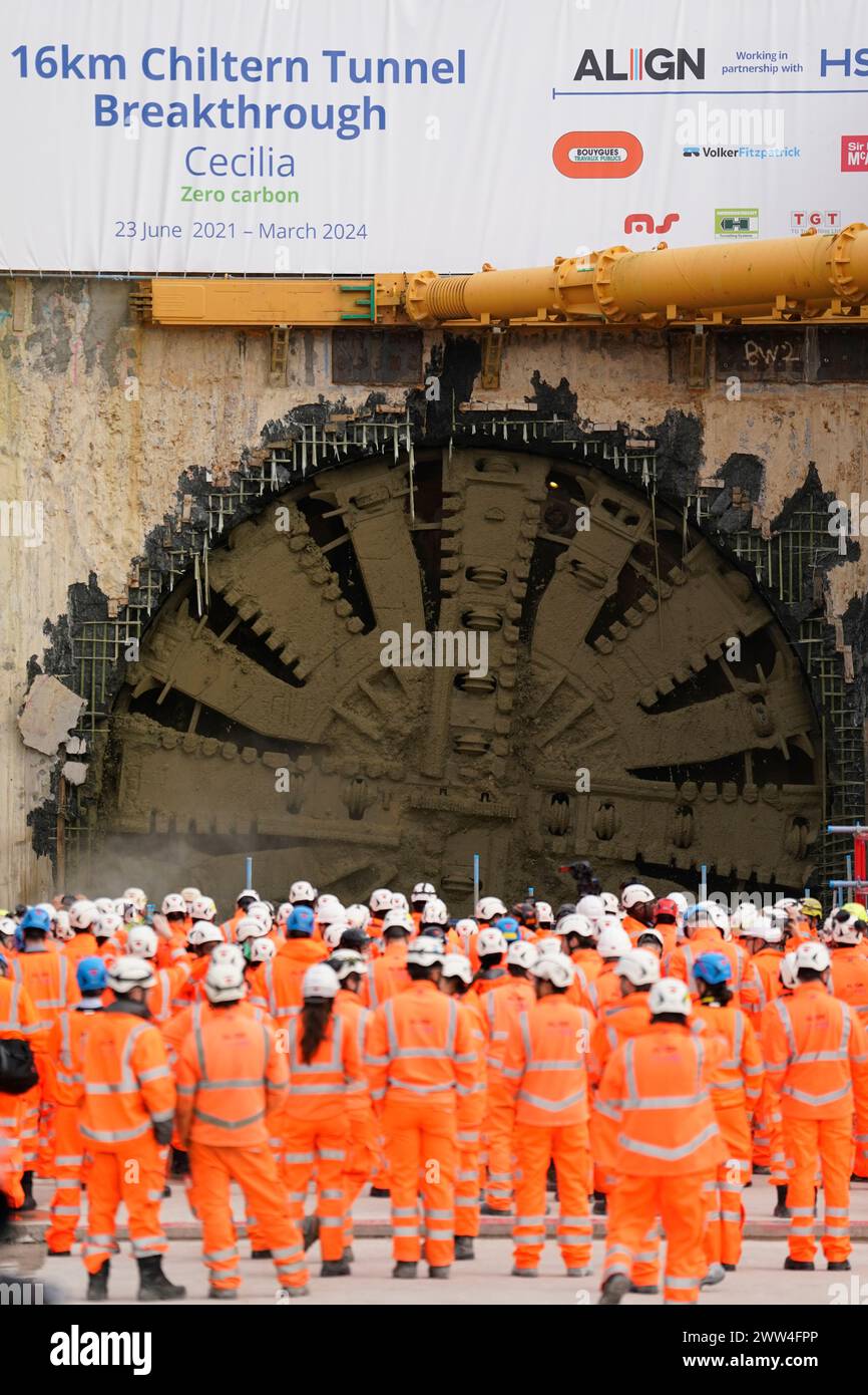 Boring machine Cecelia breaks through digging the longest tunnel in the