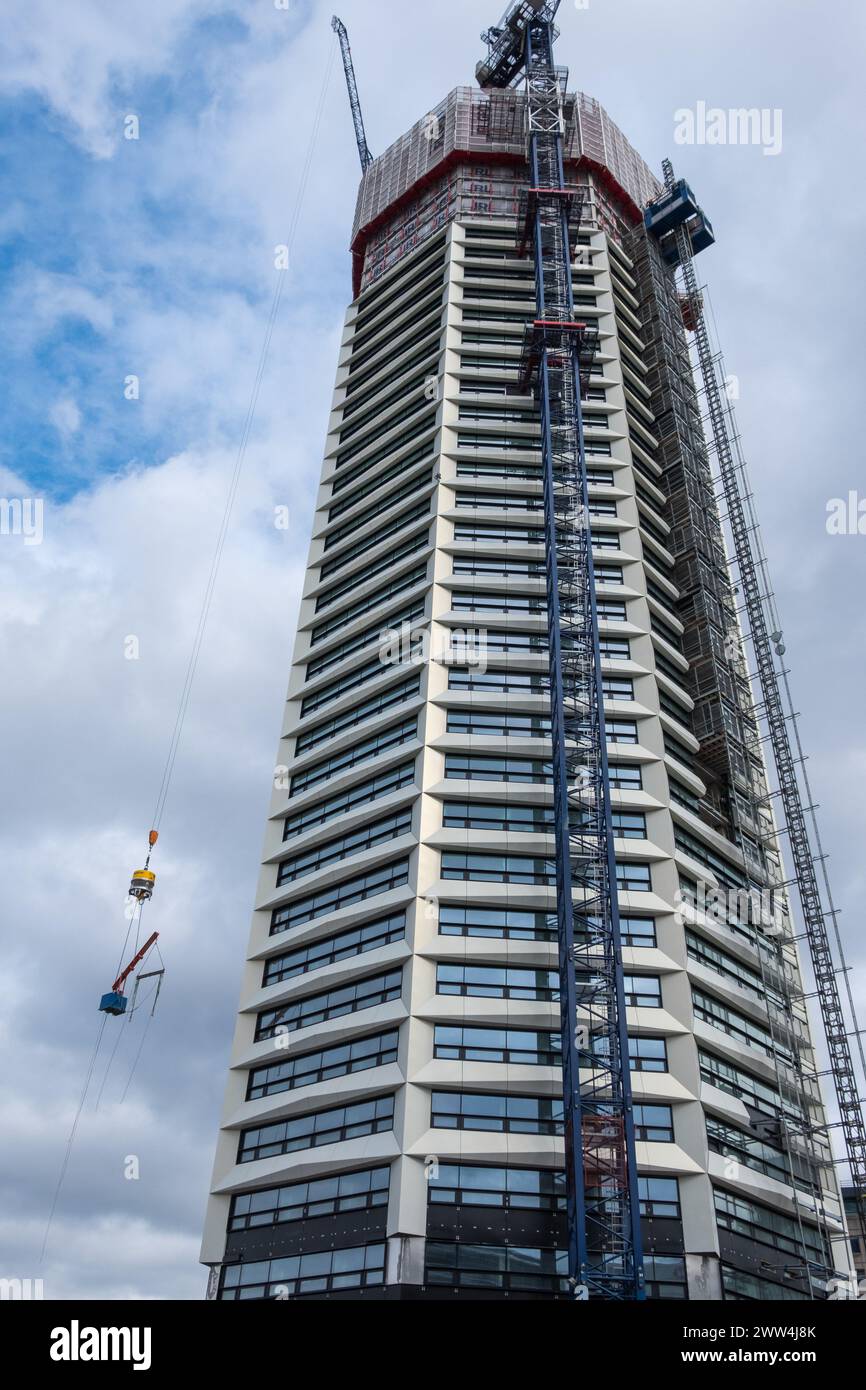 Construction continues of The Octagon, a 49 storey octagonal residential block in the centre of Birmingham.Tallest building in Birmingham Stock Photo