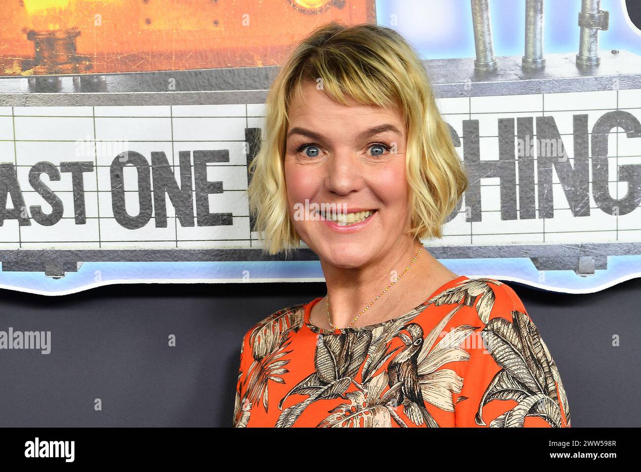 Mirja Boes bei der Serien Premiere der 5. Staffel von „LOL: Last One ...