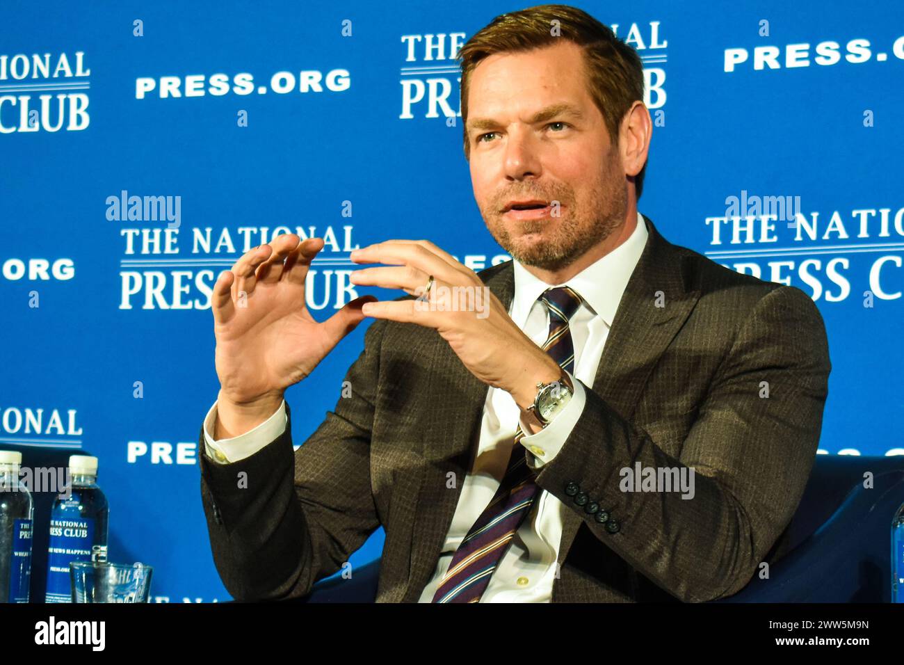 Rep. Eric Swalwell (D-CA) discussing the film 'Anna' screened at the National Press Club, 20 Mar. 2024 Stock Photo