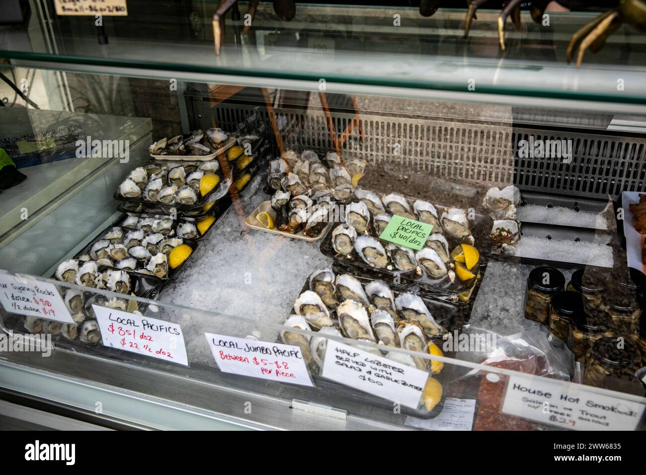 Wrapped shucked oysters for sale at the Hawkesbury River Oyster shed