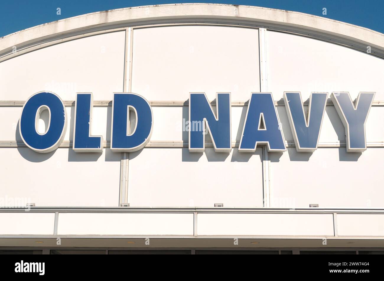 New York, United States. 21st Mar, 2024. An Old Navy logo is seen on an Old Navy store in the neighborhood of Levittown in Nassau County, Long Island, New York. Credit: SOPA Images Limited/Alamy Live News Stock Photo