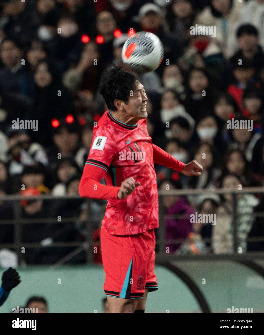 Seoul, South Korea. 21st Mar, 2024. South Korean player Kim Young-gwon, (19), heading for the ball during the FIFA World Cup Asian 2nd Qualifier soccer match between South Korea and Thailand at the Sangam World Cup Stadium in Seoul, South Korea on March 21, 2024. Score South Korea-Thailand 1-1. (Photo by Lee Young-ho/Sipa USA) Credit: Sipa USA/Alamy Live News Stock Photo