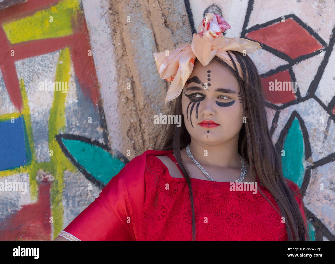 Folklor clothes hi-res stock photography and images - Alamy