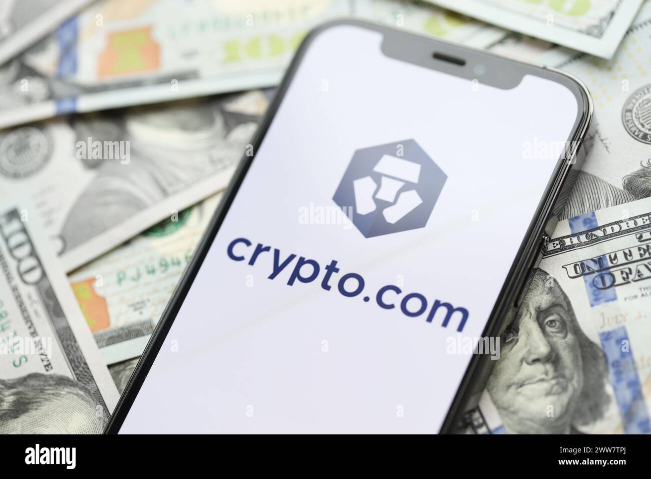 Crypto.com logo hi-res stock photography and images - Alamy