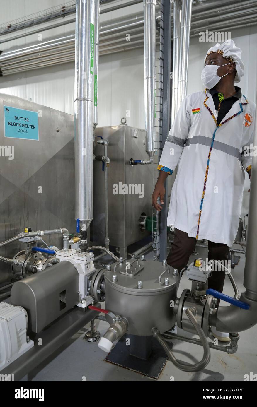 GHANA, village Amanese, cocoa processing, chocolate factory fairafric