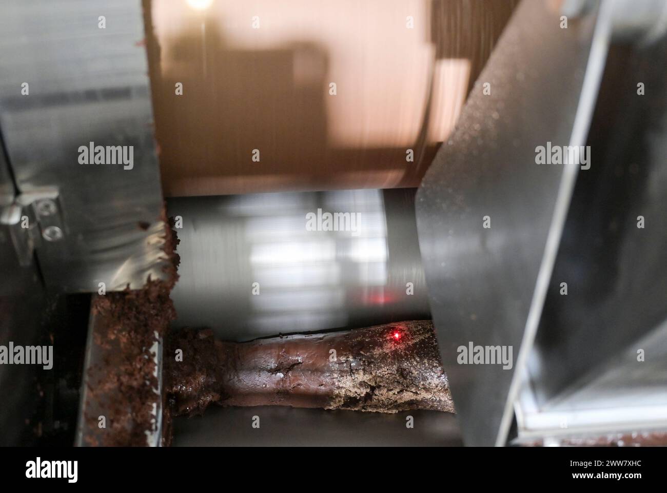 GHANA, village Amanese, cocoa processing, chocolate factory fairafric / GHANA