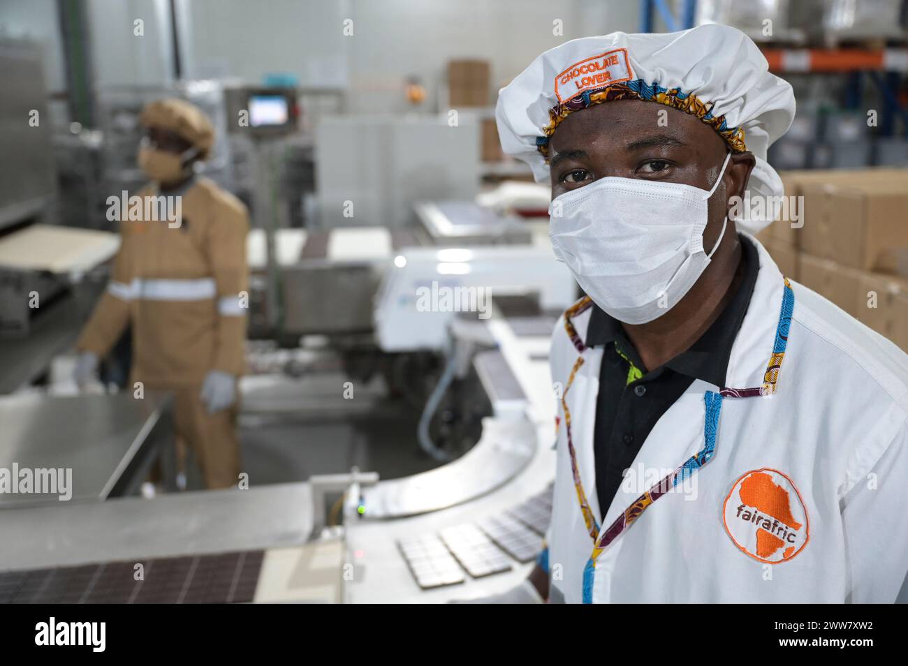 GHANA, village Amanese, cocoa processing, chocolate factory fairafric