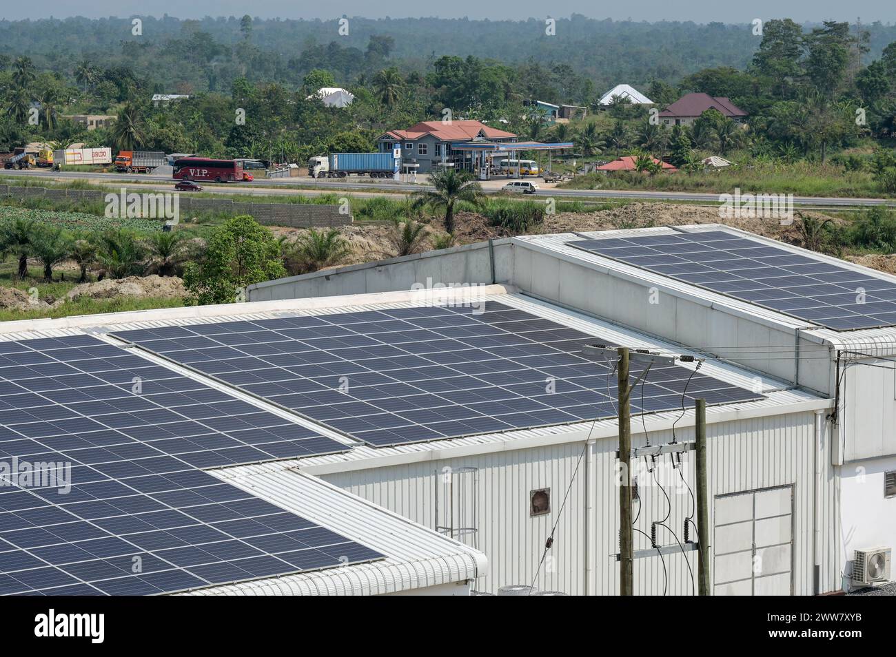 GHANA, village Amanese, cocoa processing, chocolate factory fairafric