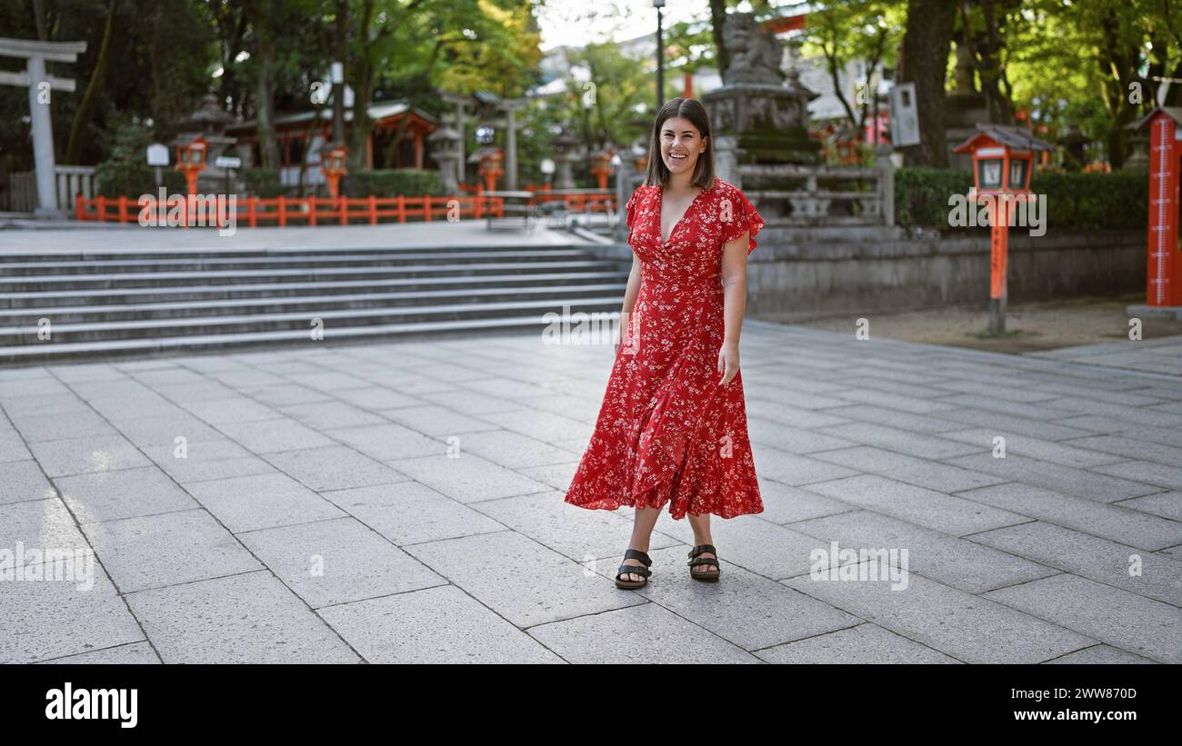 Hispanic Poses Hispanic girl poses portrait hi-res stock photography and images - Alamy