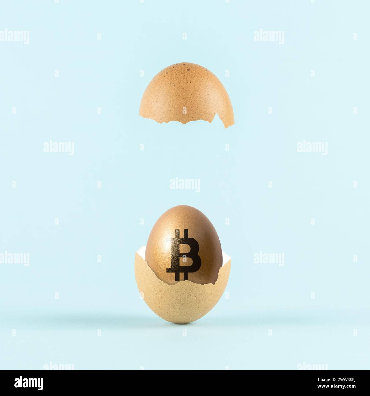 Cracked egg money hi-res stock photography and images - Alamy