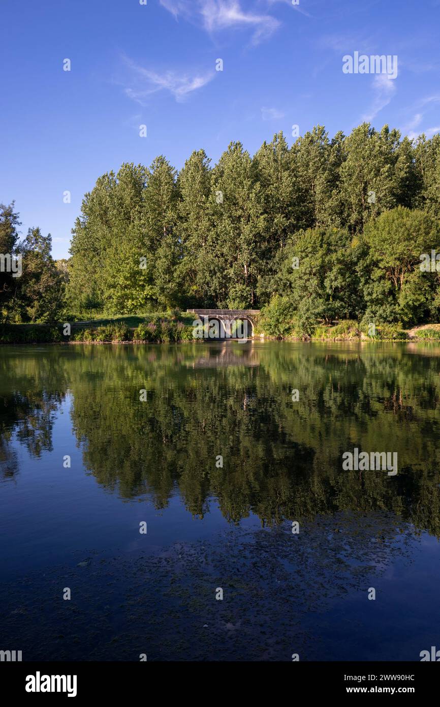 Chateau de saint brice hires stock photography and images Alamy
