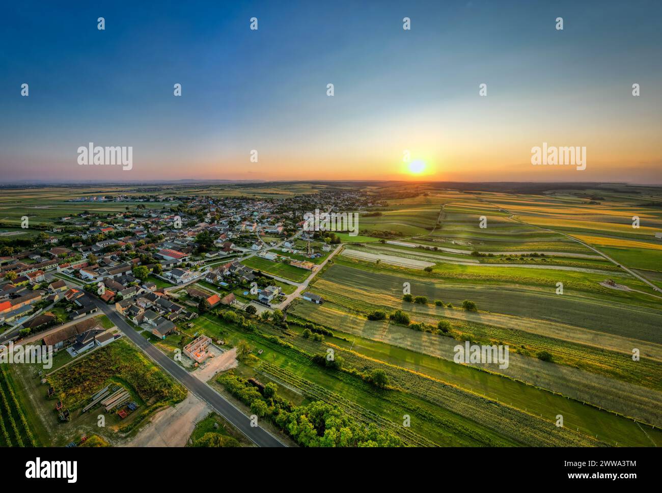Luftbild Marktgemeinde Auersthal, Niederösterreich, Austria, Weinviertel, Luftaufnahme Stock Photo