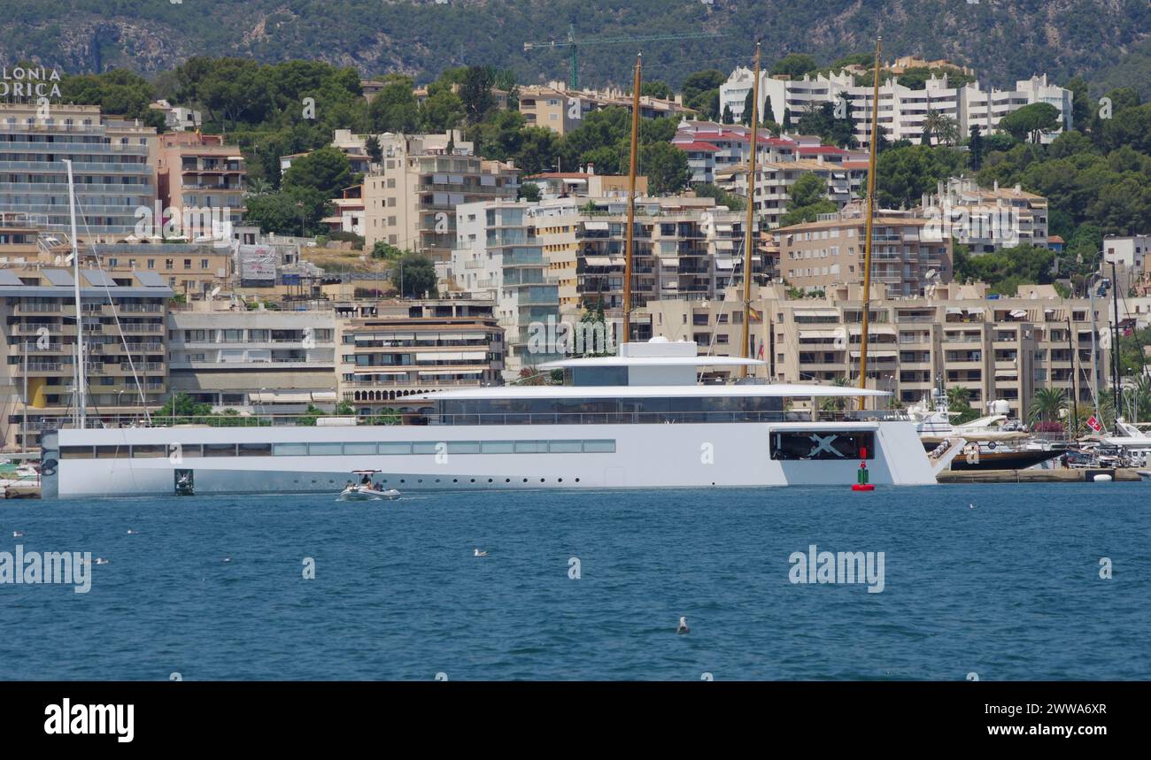 78m Superyacht Venus in Palma de Mallorca. Built by Feadship in The Netherlands for Steve Jobs of Apple, who unfortunately died befor Venus was completed. Designed by Phillippe Starck, Venus has a crew of 22 and can host 12 guests. It is currently owned by Laurene Powell Jobs, Steve's widow. Julu 2021 Stock Photo