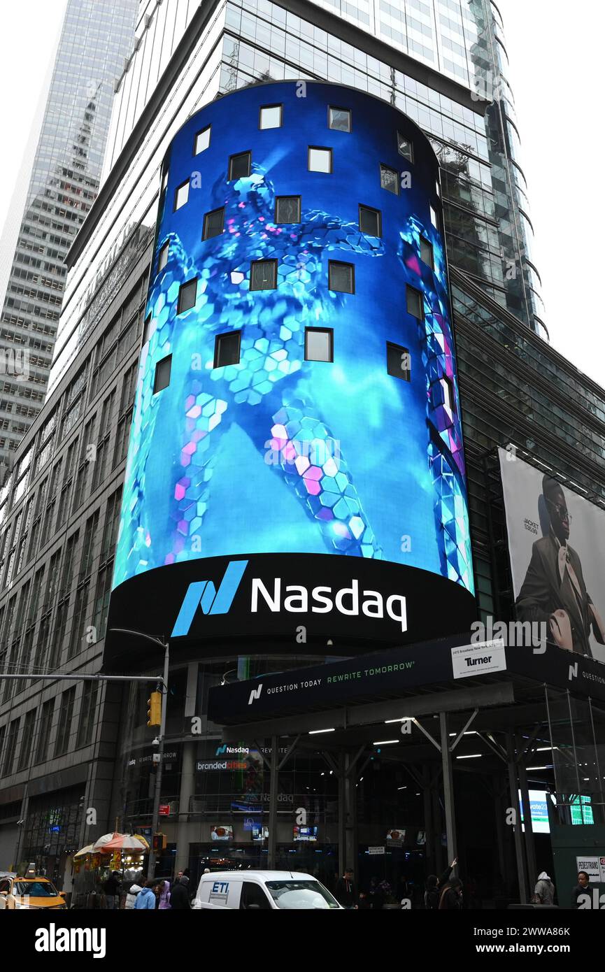 Nasdaq Futures Lead Modest Pre-Market Gains Ahead of Inflation Data, Fed Decision, and Netflix-WBD Deal