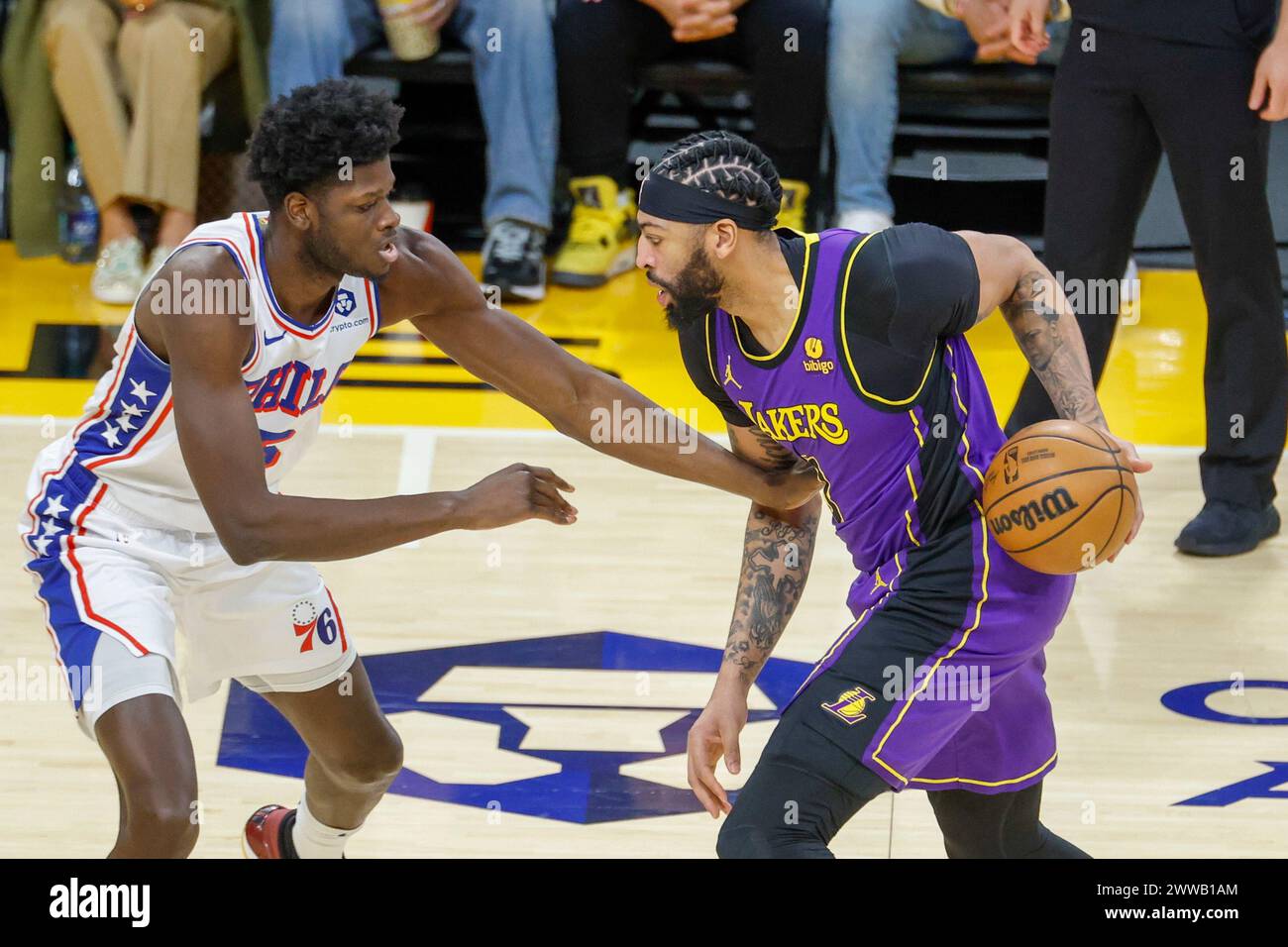 Nba basketball players hi-res stock photography and images - Page 19 - Alamy