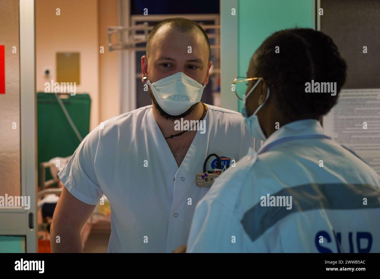 Hospital staff in the shock ward in the intensive care unit of a