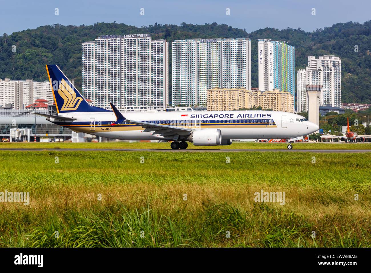 Penang, Malaysia - February 8, 2023: Singapore Airlines Boeing 737 MAX 8 airplane at Penang Airport (PEN) in Malaysia. Stock Photo