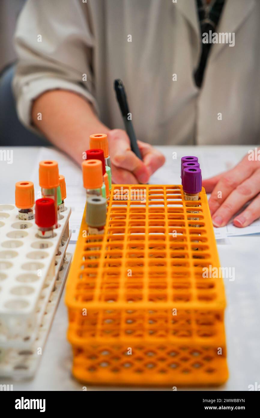 Nurses analysis blood laboratory hi-res stock photography and images ...