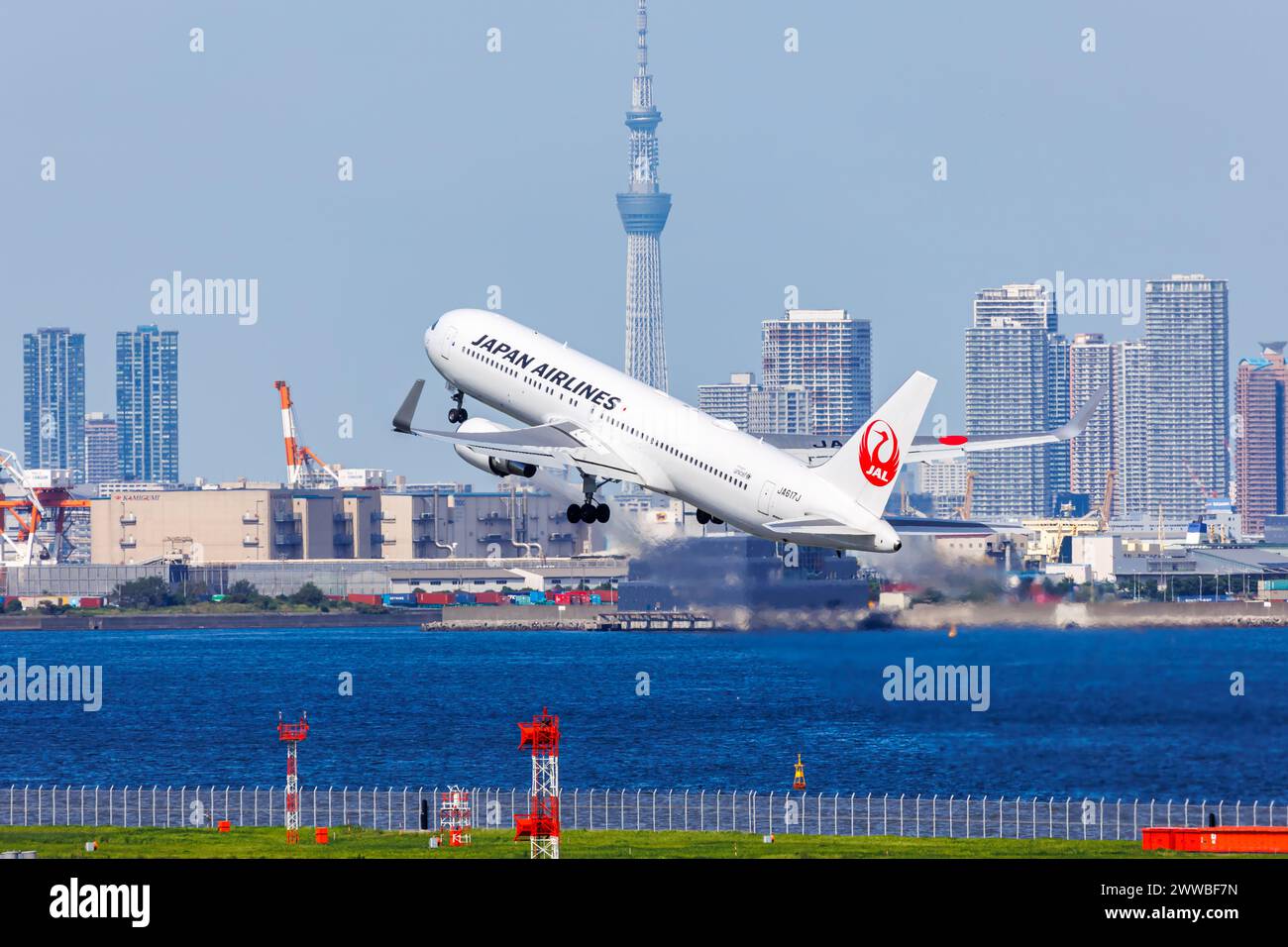  Tokyo, Japan - September 25, 2023: Japan Airlines JAL Boeing 767-300ER Illustration 