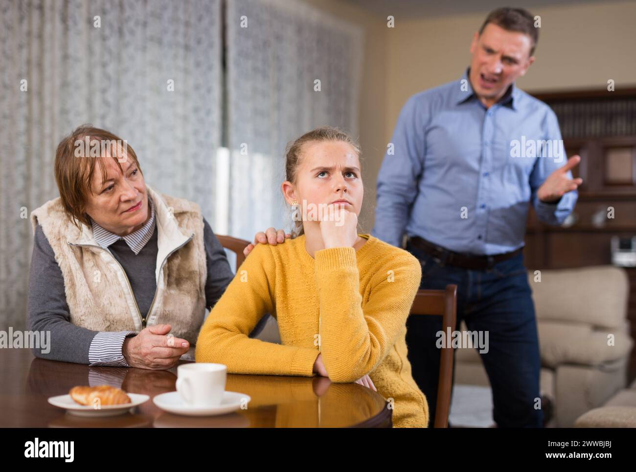Strict father and daughter hi-res stock photography and images - Alamy