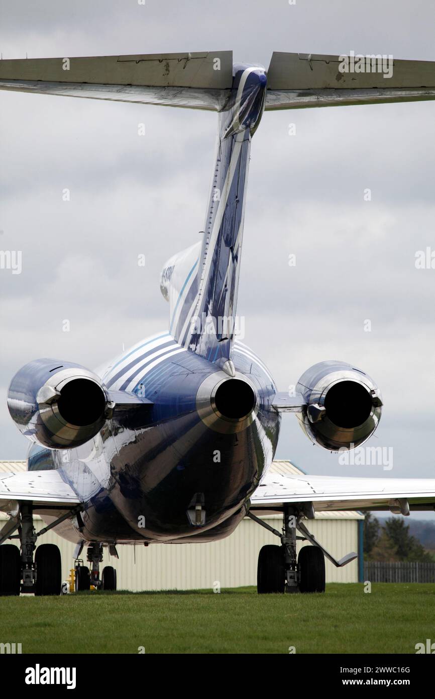 空様 Boeing 727-2X8 M-STAR, Starling Aviation. Registered in the Isle