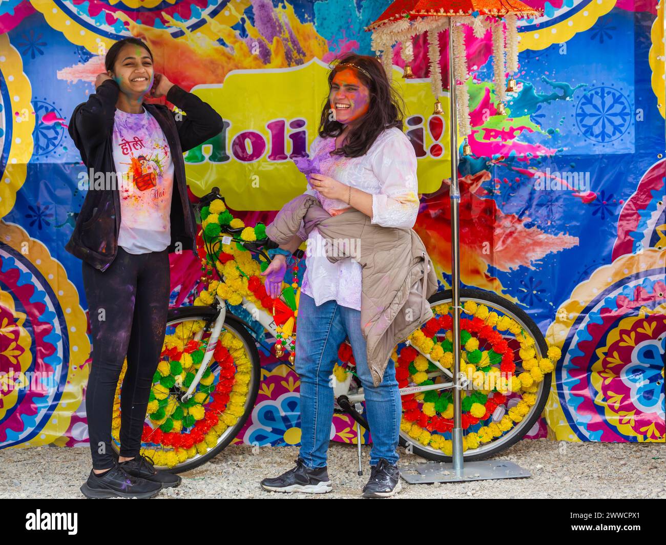 holi paint fight bournemouth