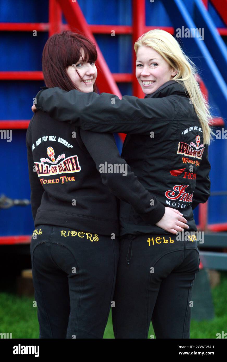 29/04/2012. ..Kerri Cameron (right) and Jaimi Tyrrell, pose for ...